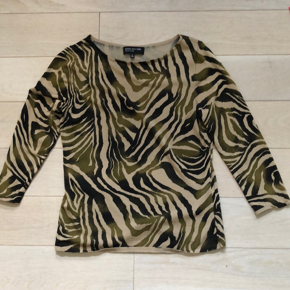 Animal print 3/4 sleeve sweater/top by Jones New York, S